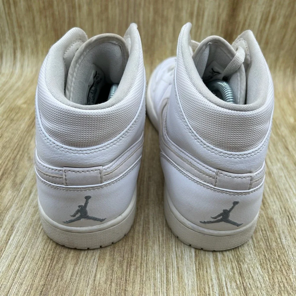 Nike Air Jordan 1 Mid Men's‎ Size 10.5 White Cool Grey Shoes Sneakers 554724-102